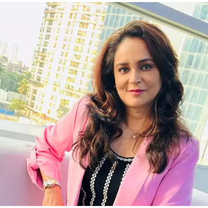 Co-producer-Gayathiri GULIANI